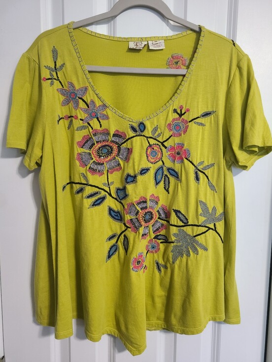 Vintage Tops - Vintage Bright Lime Embroidered Floral V-Neck Women's Top
